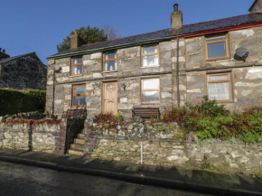 60 Hyfrydle Road, Caernarfon